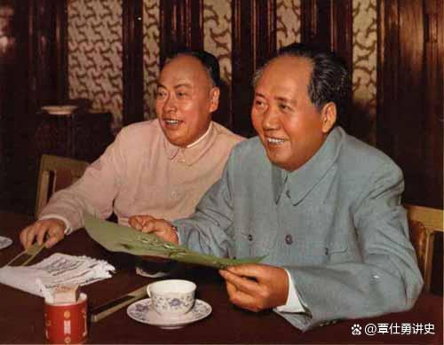弘华朗诵【香山红叶遂想曲】作者/蓝波（图6）