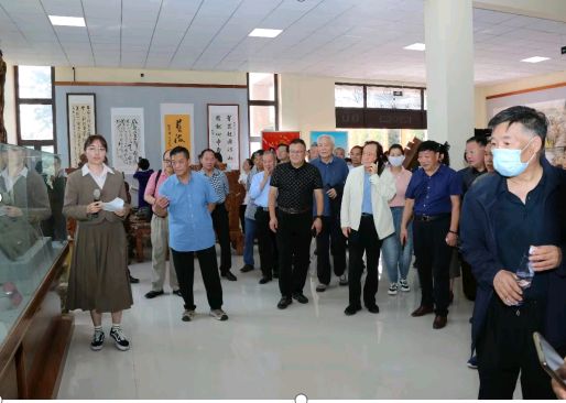 笔墨庆国庆 献出家国情 “庆国庆山东省枣庄市书画名家作品展”热烈而隆重（图11）