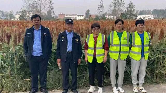 【中國新聞詩雯網】界首市光武镇明珠“义警队”开展“平安乡村、治安巡逻”志愿服务（图3）