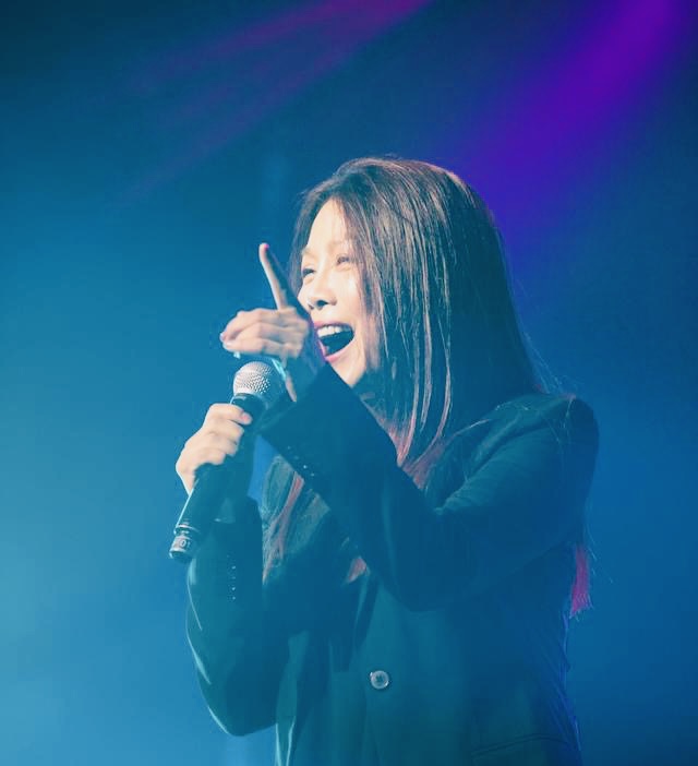 【海外诗译】精品双语朗诵《心中的牡丹花》作者|高溪溪、英译|静好、审译&朗诵|薇薇(图4)