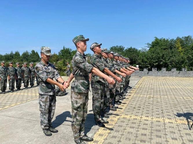 【经典推荐 军人风采】李建印将军//到当兵的地方看看(图6)