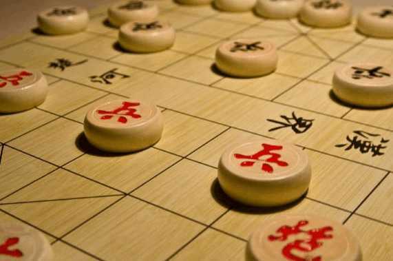 〔诗词小辑〕*下象棋*诗人：齐宪(黑龙江)【冰心文化传媒】（图3）