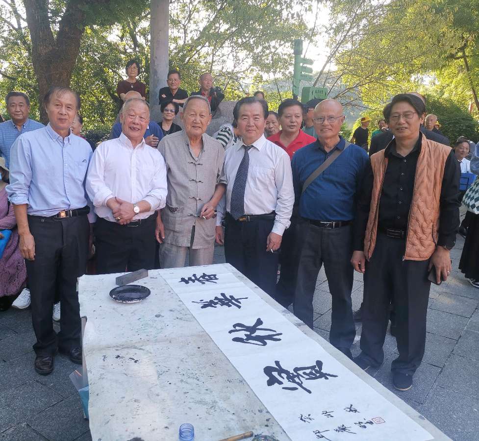桂林市中华文化促进会隆重举办重阳敬老节大型活动唯美专辑欣赏∥中国桂林都市漓江诗书画社微刊总(第109期)(图48)