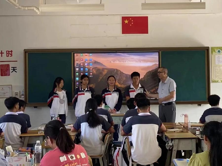 中国科学院植物园旁的人文景观(图4)