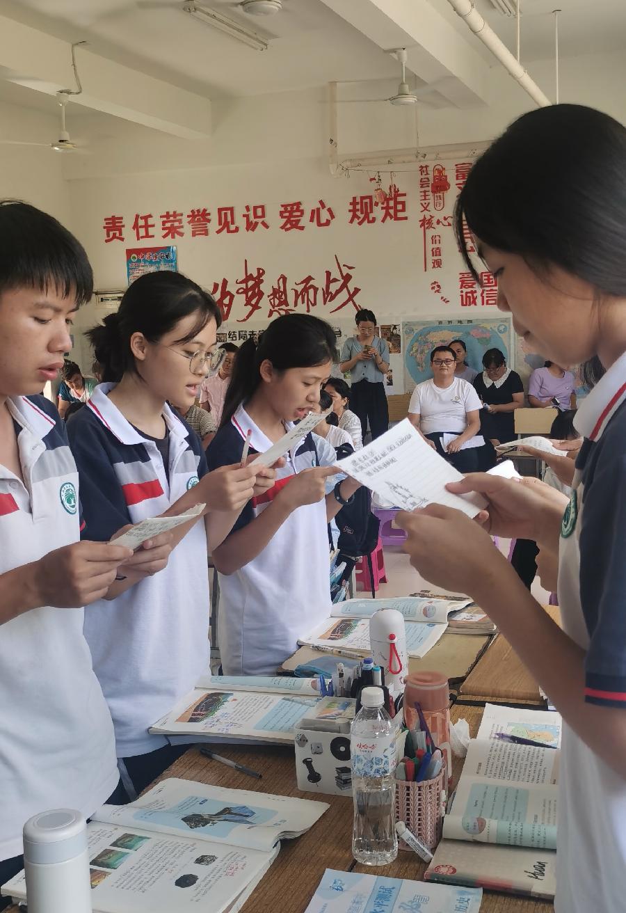 中国科学院植物园旁的人文景观(图6)