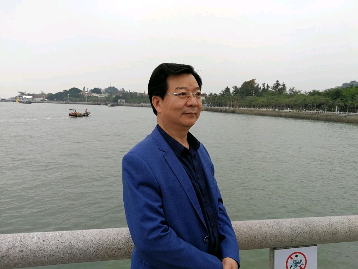 尹玉峰为刘香河散文题·诉衷情/‌鹧鸪天/旎诗丨附刘香河大作: 那年，雪下得很大丨京港澳台世界头条（图10）