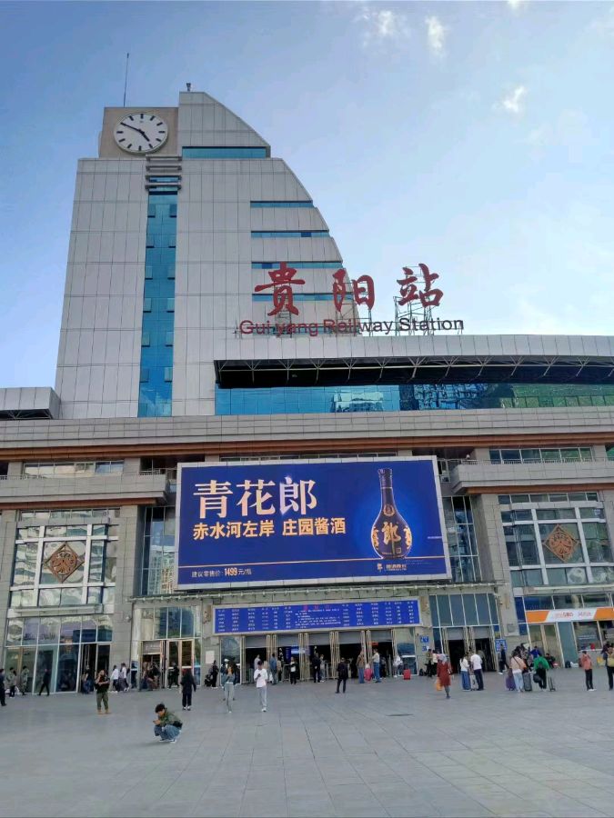 刘林丽诗歌作品221期《远足归来》主播：时振凤（海石）