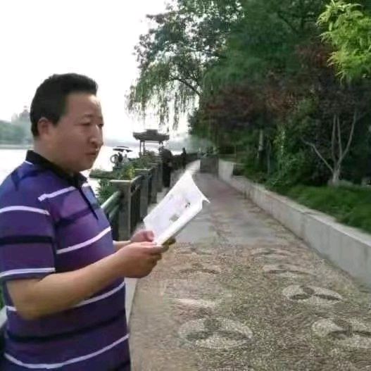 实力派诗人周峰文/优秀主播新的明天诵：《人民好总理——痛悼原总理李克强》（图6）