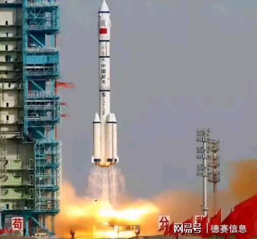 美景画廊（外四首）作者:军星魂(重庆)【冰心文化传媒】（图6）