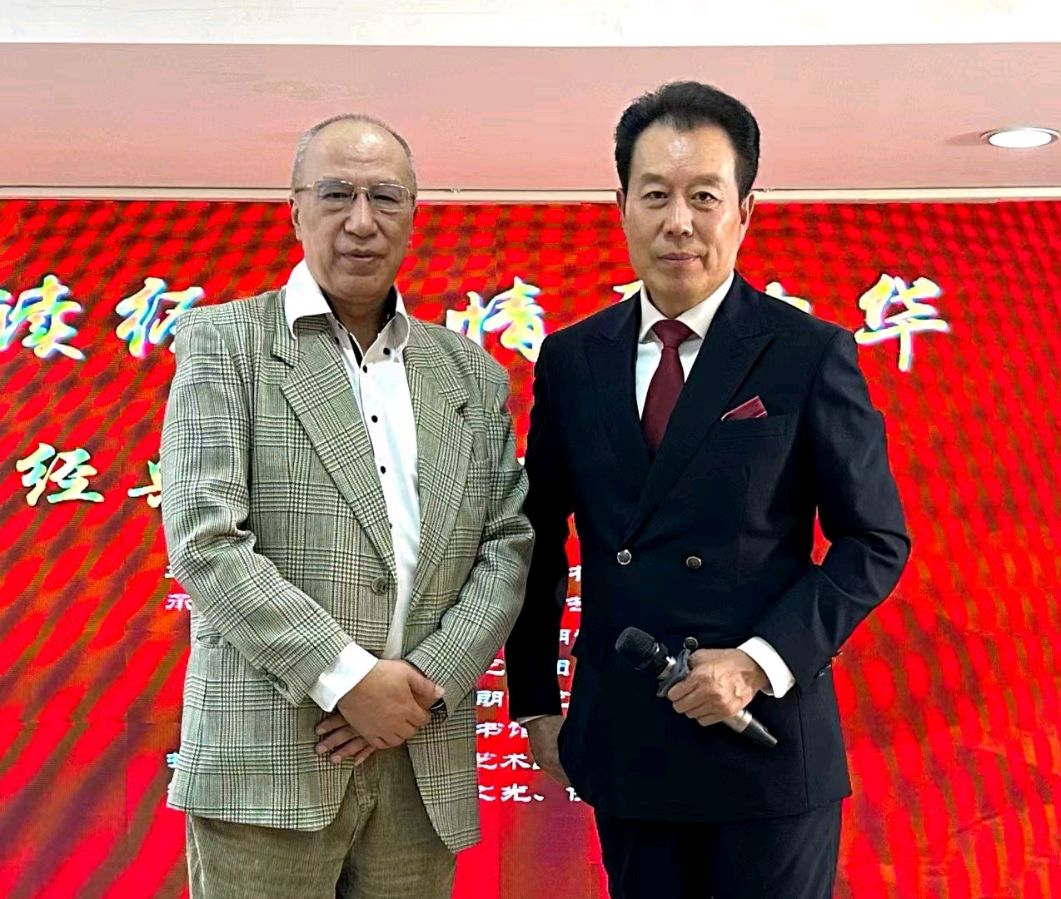 五支群众朗诵团体联袂举办“诵读经典 情系中华”朗诵会 ‖ 金秋诵经典 深情寄中华（图21）