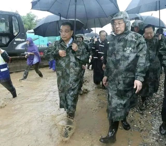 福生朗诵【人民的哀悼】作者/王胜利（图6）