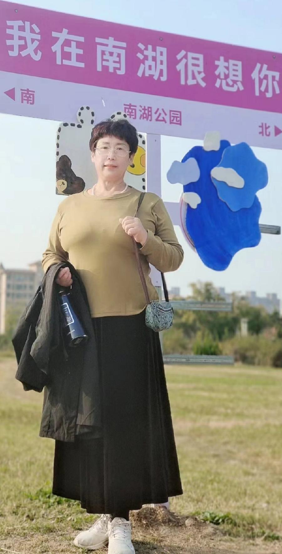 签约作家王瑞逸（淡然如菊）女士婉约、让人心怜《失去的爱》第一专辑丨中国桂林都市文学社第1032期桂林头条（图3）