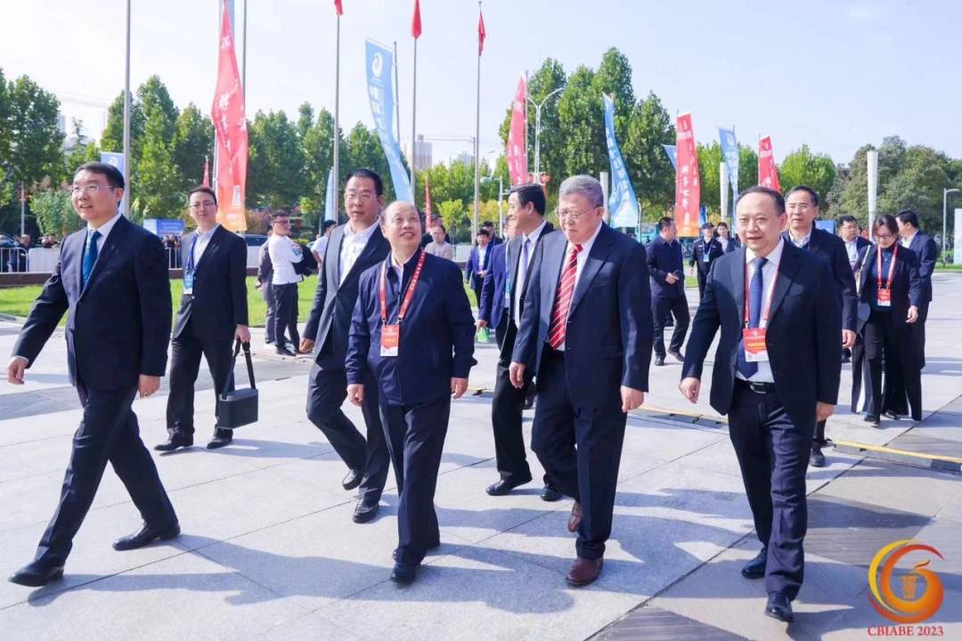 丝路美酒,醇享世界 | 大秦论 • 加冕酒闪耀国际酒业展览会,并荣获国际文化创意设计大赛三等奖!(图3)