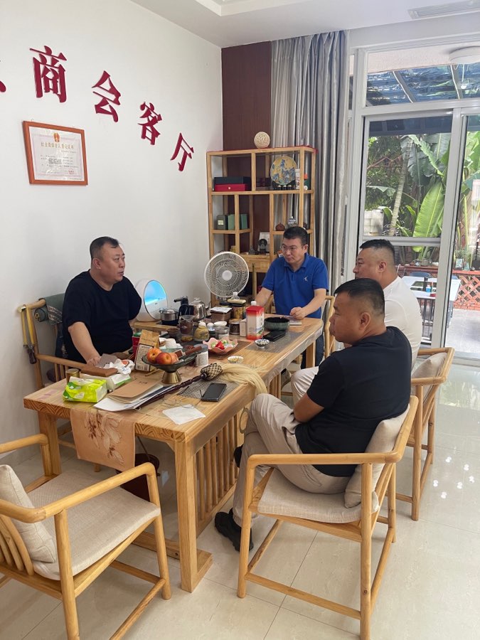 热烈欢迎鞍山籍企业家宏宇，宋威等来海口辽宁鞍山商会参观交流（图3）