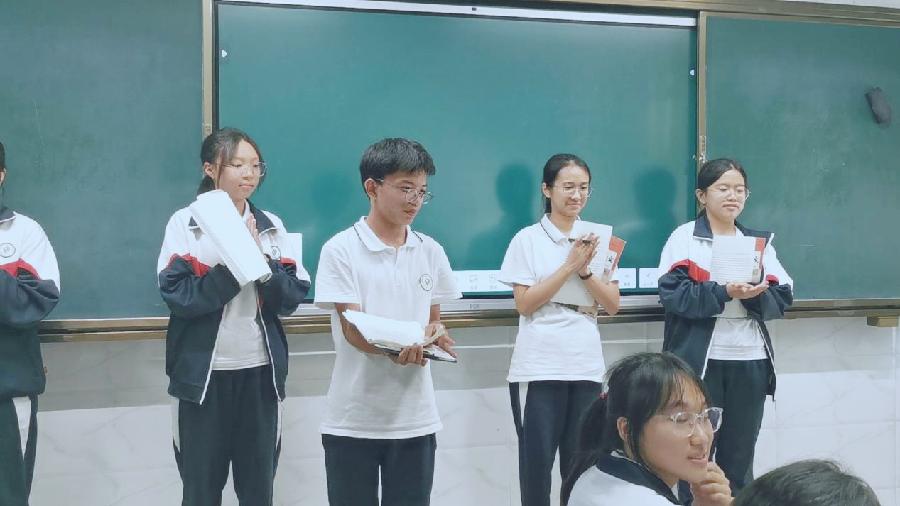 梁晶晶:一堂“没有学生”的语文课(图9)