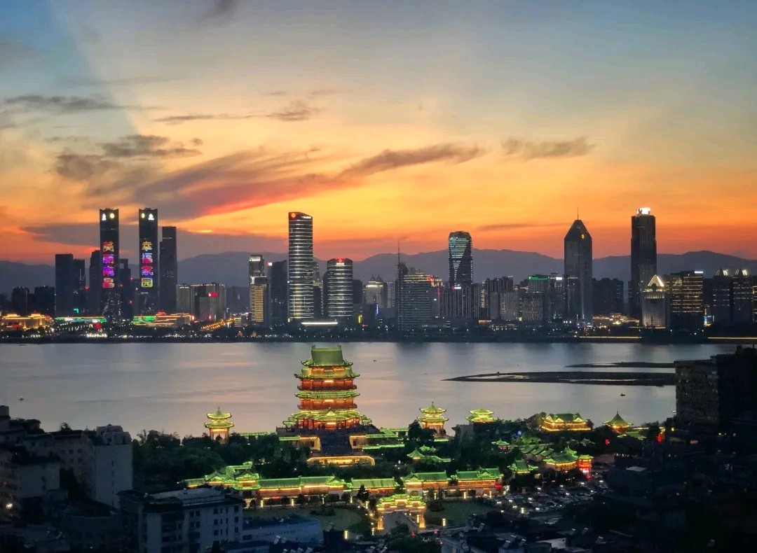 国风上海社‖查晓红(湖北浠水)个人专刊—上海头条（图8）