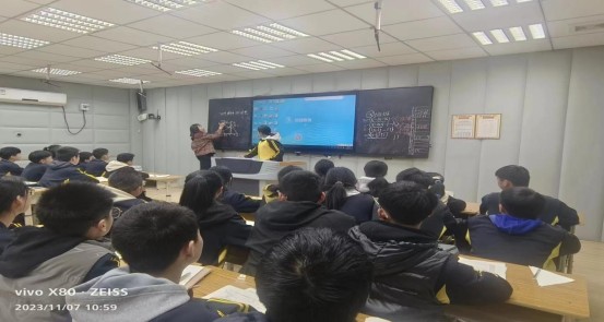 河南南召县城关一初中期中复习课观摩活动纪实（图3）