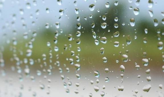 【诗歌欣赏】那场雨 文/春华秋实（图3）