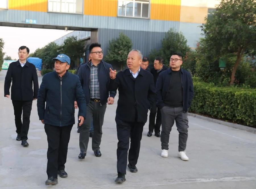 山东省政协原二级巡视员李美华等领导一行来到正信味业参观
