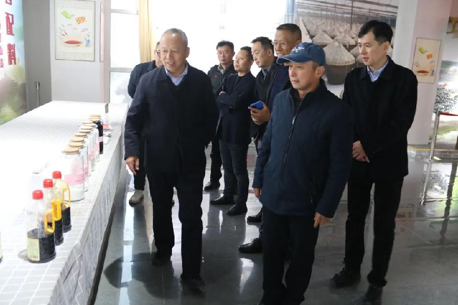 山东省政协原二级巡视员李美华等领导一行来到正信味业参观(图7)
