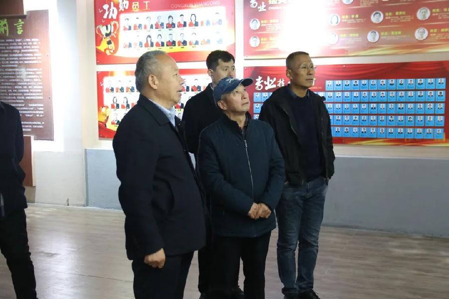 山东省政协原二级巡视员李美华等领导一行来到正信味业参观(图6)