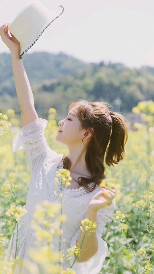 《女人如酒》作者:田歌【主播:有源】【中国现代诗歌文化传媒】徜徉诗的海洋，聆听天籁之音♬（图4）