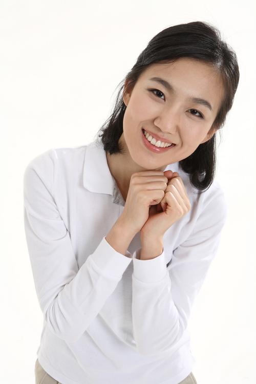《女人如酒》作者:田歌【主播:有源】【中国现代诗歌文化传媒】徜徉诗的海洋，聆听天籁之音♬（图5）