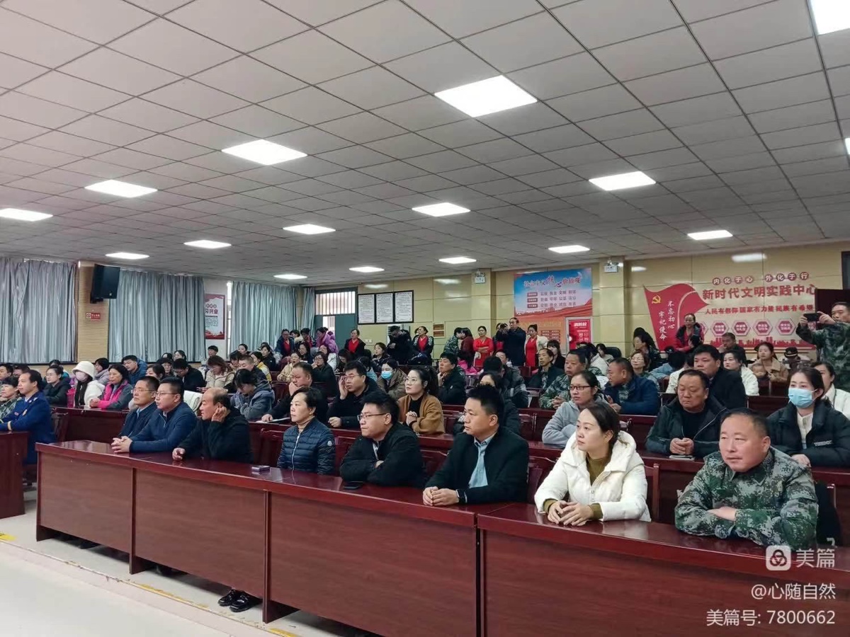 孟津区财政党员干部齐高歌 唱响新时代主旋律(图3)