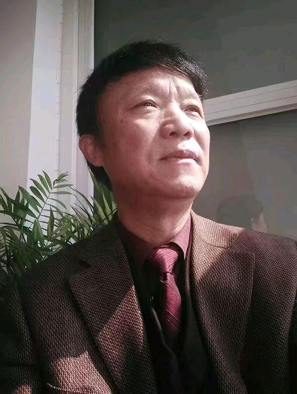 红霞朗诵【留不住的秋天】作者/牧夫（图2）
