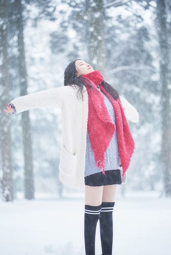 【名家散文精品】 你那里下雪了吗 文 / 骆驼草
