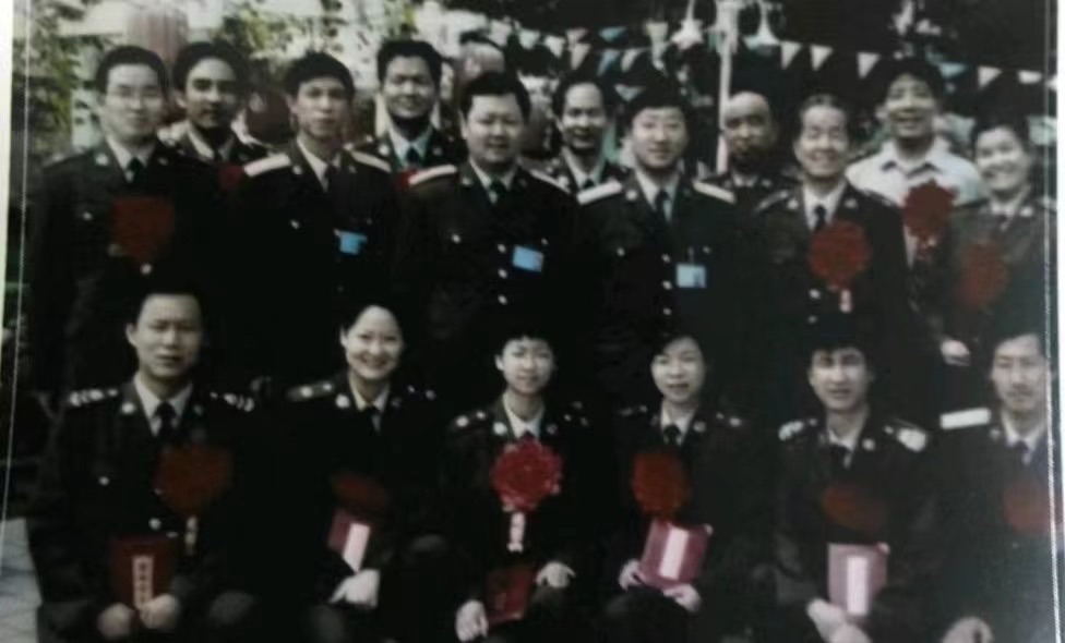 军医之一一19 《风清气正呵护官兵成长》作者／渝陇之子 京津沪头条（图2）
