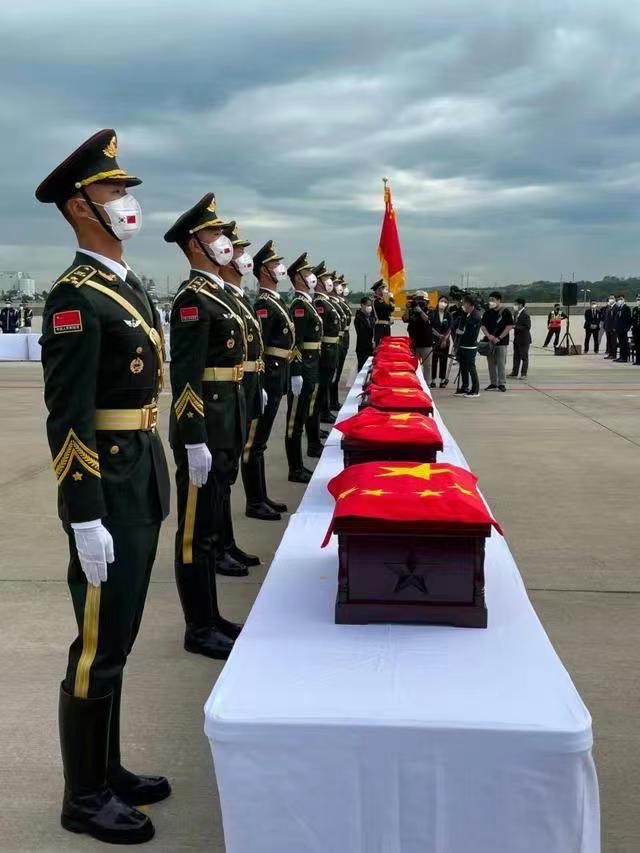 【满江红. 再吟抗美援朝——为我国第十批在韩志愿军烈士遗骸安葬仪式敬挽！】文：江花/诵：家明【长城总社】世界诗人名人展（10754）（图7）