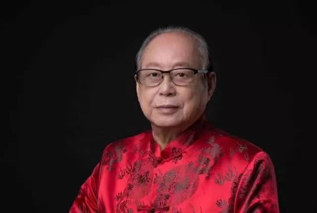 中华周易 《说六爻预测说邵伟华》文/张晔