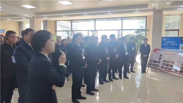 作者：杨金高《冬日暖阳一一为全省关工委规范化建设现场会2023年11月29日在抚州市东乡区召开而作》7281期【新京都文艺】（图6）