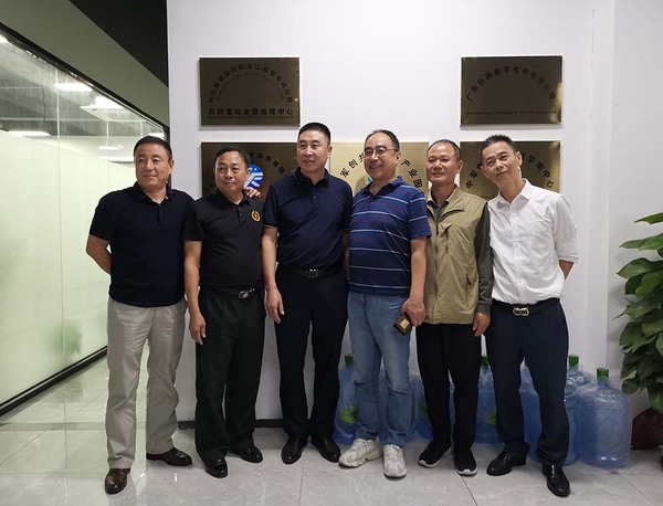 军民一家亲退役军人就业创业中军创情感驿站华南中心揭牌仪式在深圳成立(图6)