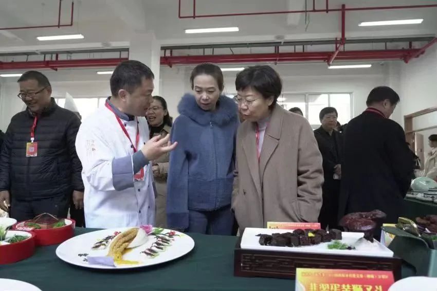 “新时代·新鲁菜”创新职业技能竞赛聊城复赛暨“技能兴鲁”职业技能大赛—第六届山东省旅游饭店行业职业技能竞赛聊城选拔赛正式启动(图15)