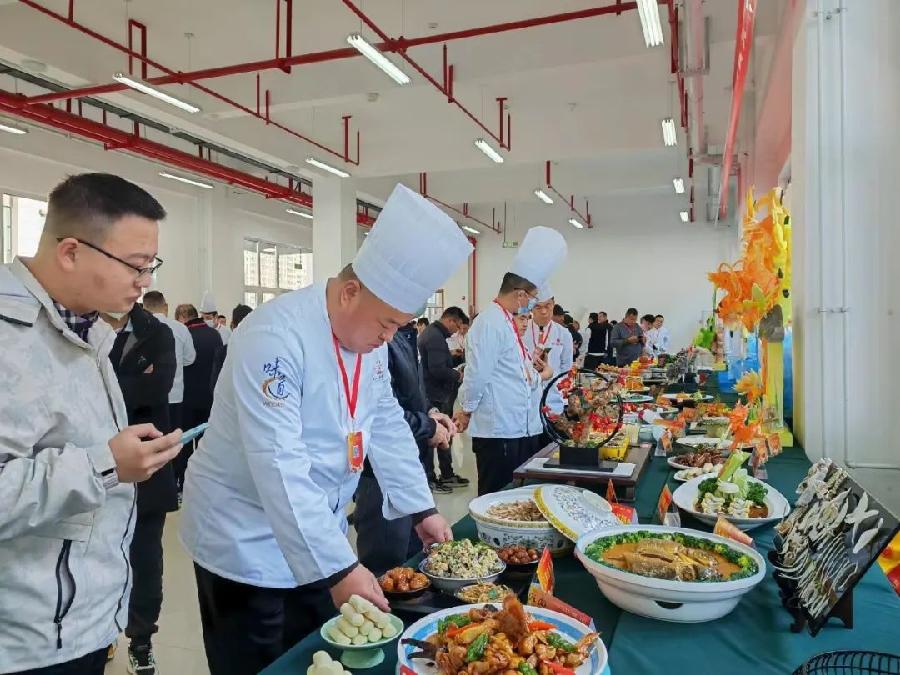 “新时代·新鲁菜”创新职业技能竞赛聊城复赛暨“技能兴鲁”职业技能大赛—第六届山东省旅游饭店行业职业技能竞赛聊城选拔赛正式启动(图16)