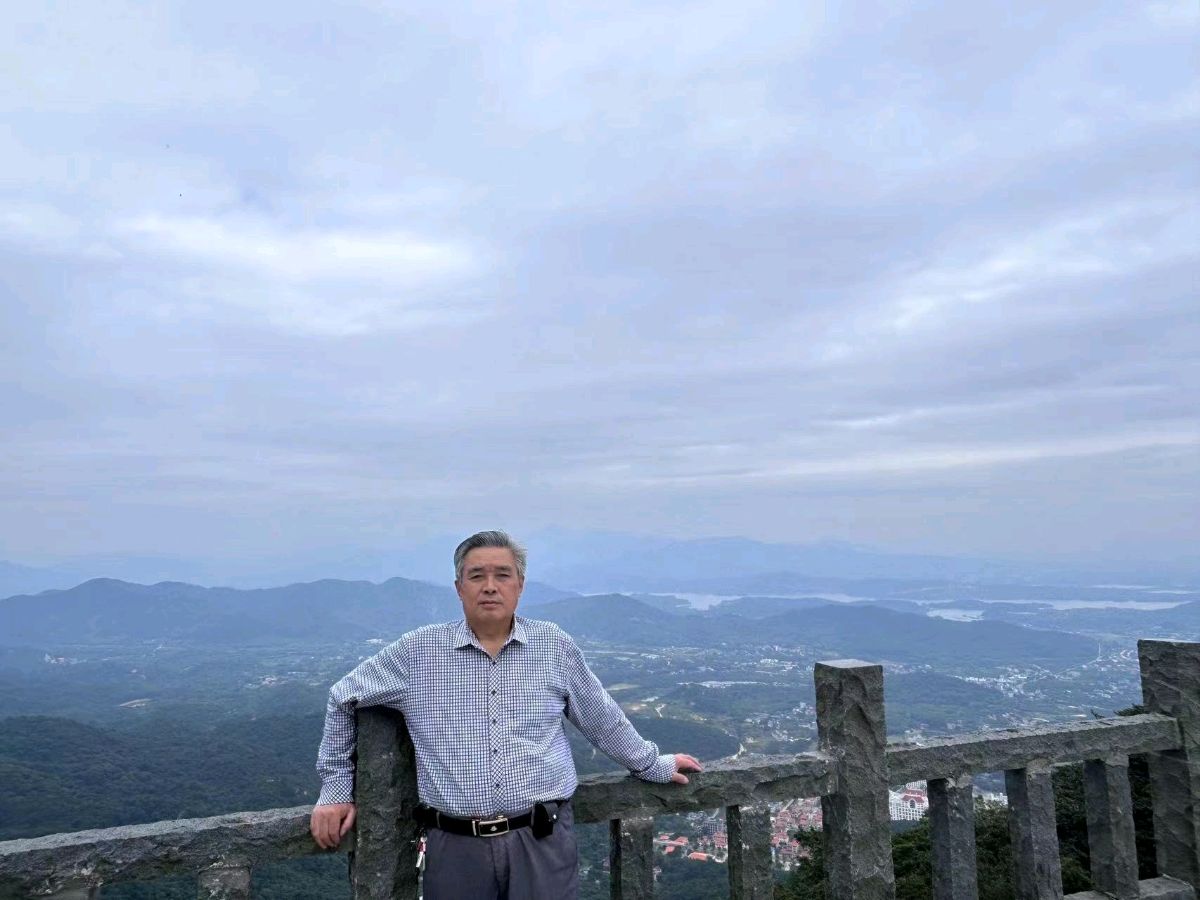 作者:张光尚《【诗题罗浮山·影留惠州城】》(张光尚先生游踪留墨)7325期【新京都文艺】(图2)