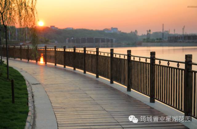 九星湖畔的诗与远方（散文：作者梁灼安）联诗接龙:（图7）