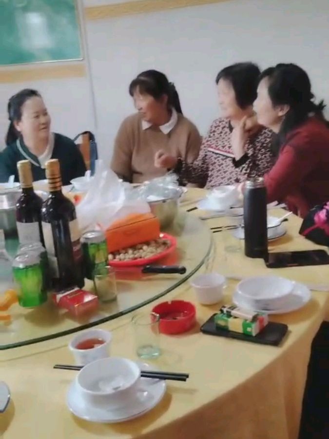 《七律 · 仲冬同学相聚》作者/黄石华（黄焕泉）（图3）