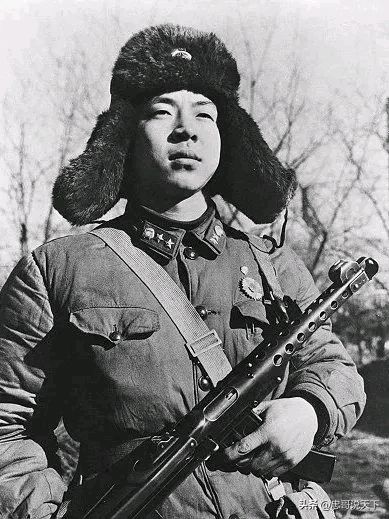 《现代古诗词鉴赏》作者：钱立兵、刘文波、郭小林。[中国现代诗歌文化传媒]（图9）