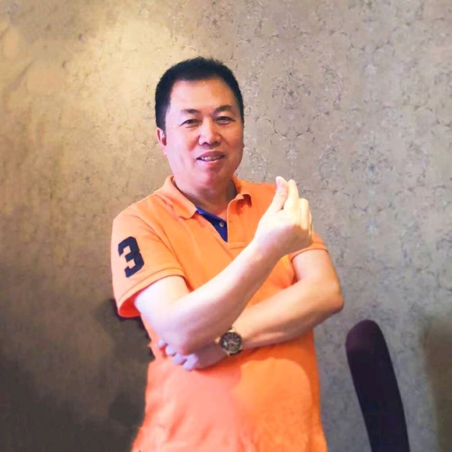 《误闯的城市》文/郁芳【主播:李金钟】【中国现代诗歌文化传媒】徜徉诗的海洋聆听天籁之音♬（图10）