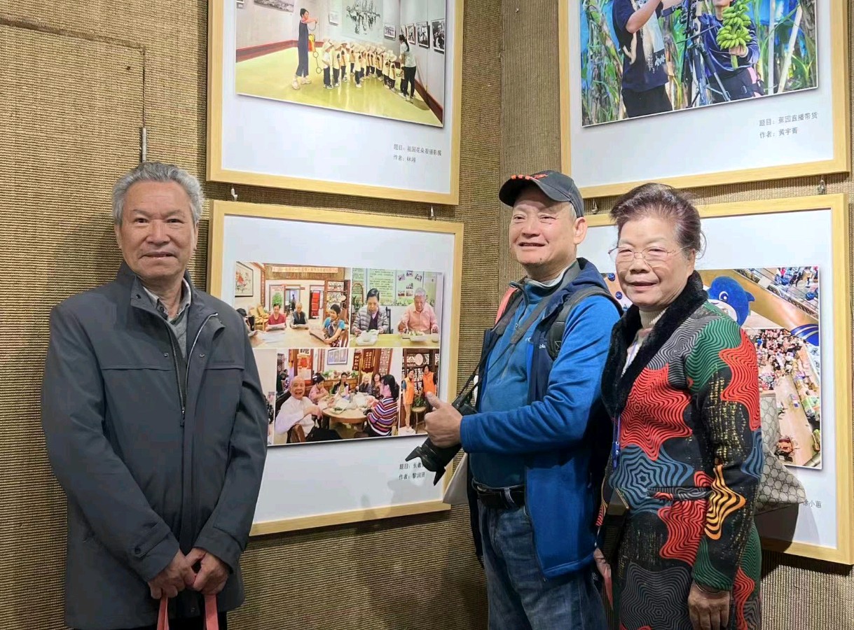 作者：黎润贤（尼言）《羊城花开 飘香闽西——记广州龙岩摄影作品联展》（诗二首）7558期【新京都文艺】（图4）