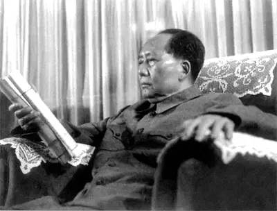 北京启航朗诵艺术团 ‖【永远的毛泽东 永远的东方红】作者/许木启 合诵/帼英 文锦 刘欣 惠英 范颖 徐燕 李凤 慧莹 视频制作/徐燕（图13）