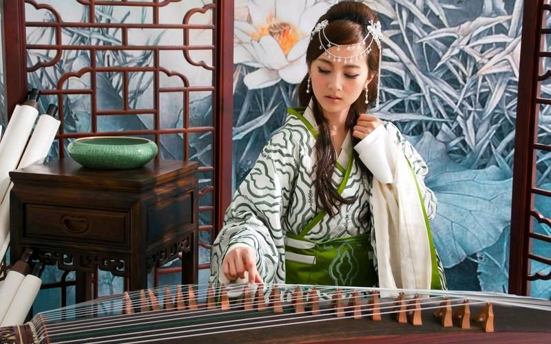 《古筝恋曲》作者:红蜻蜓【主播:孙春华】【中国现代诗歌文化传媒】徜徉诗的海洋聆听天籁之音♬（图4）