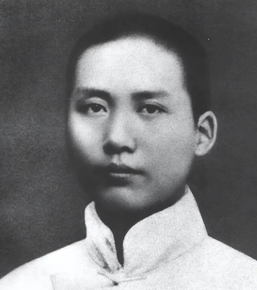 刘林丽诗歌作品231《世界的伟人毛泽东》主播 白兰鸽 编辑制作刘林丽（图2）