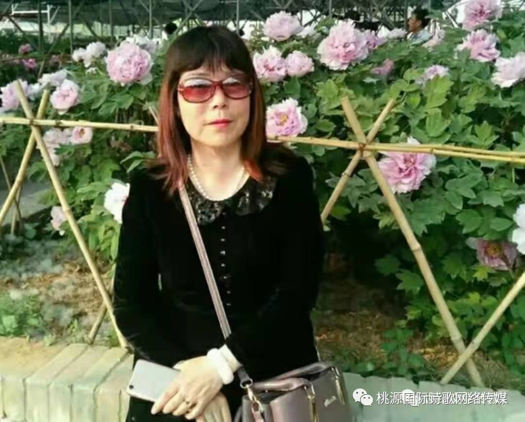 《冷漠的诗行》作者:诗意年华【主播:清泉】【桃源国际诗歌文化传媒】用声音传递温暖以诵读致敬人生♬（图10）