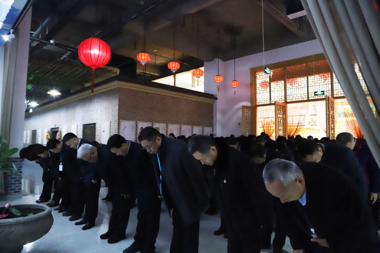 铭记伟大领袖丰功伟绩 爱岗敬业奉献再立新功——正信集团举办毛泽东主席诞辰130周年纪念活动(图6)
