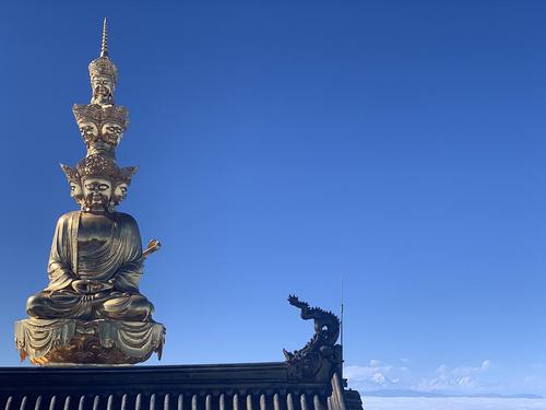 《佛》作者:胡玉滨【主播:马志宏】【中国现代诗歌文化传媒】徜徉诗的海洋聆听天籁之音♬（图5）