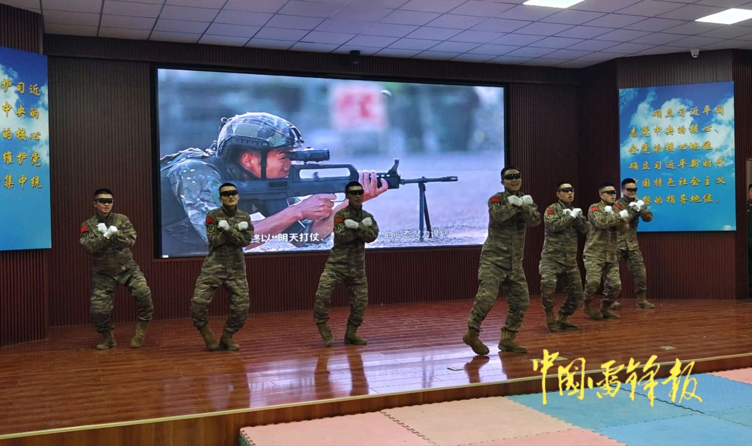 正定县举办“文艺进军营•共叙双拥情”——2024年元旦慰问演出（图8）